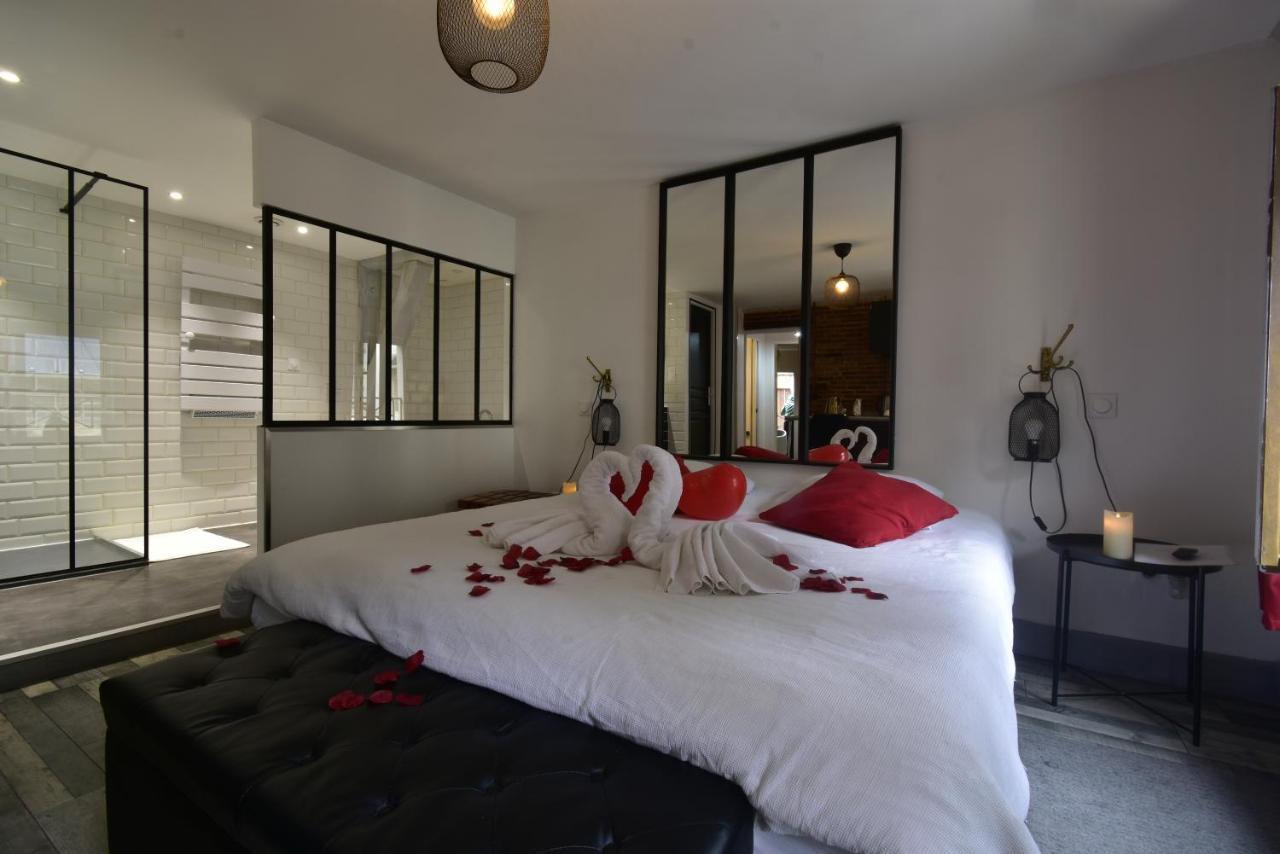Appartement Jacuzzi Privatif : Urban Love Verneuil d'Avre et d'Iton Exterior photo